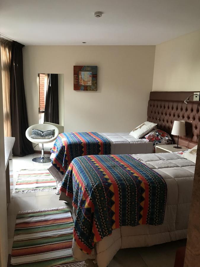 Hotel Aeropuerto Ezeiza Casa De Mr Монте Гранде Екстериор снимка